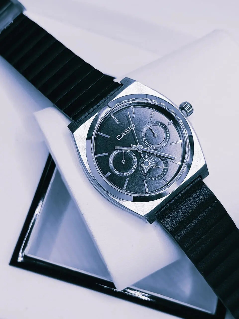 CASIO Men’s Analog Watch - Style Meets Precision Smart Glam